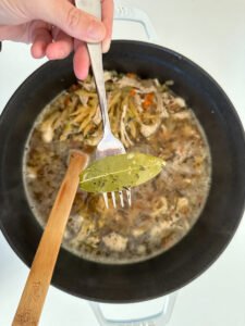 Removing the bay leaf
