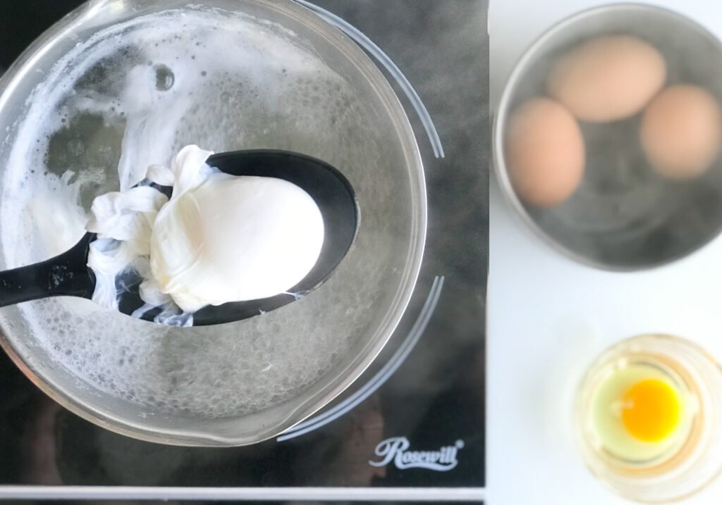 Poaching Eggs Ahead of Time