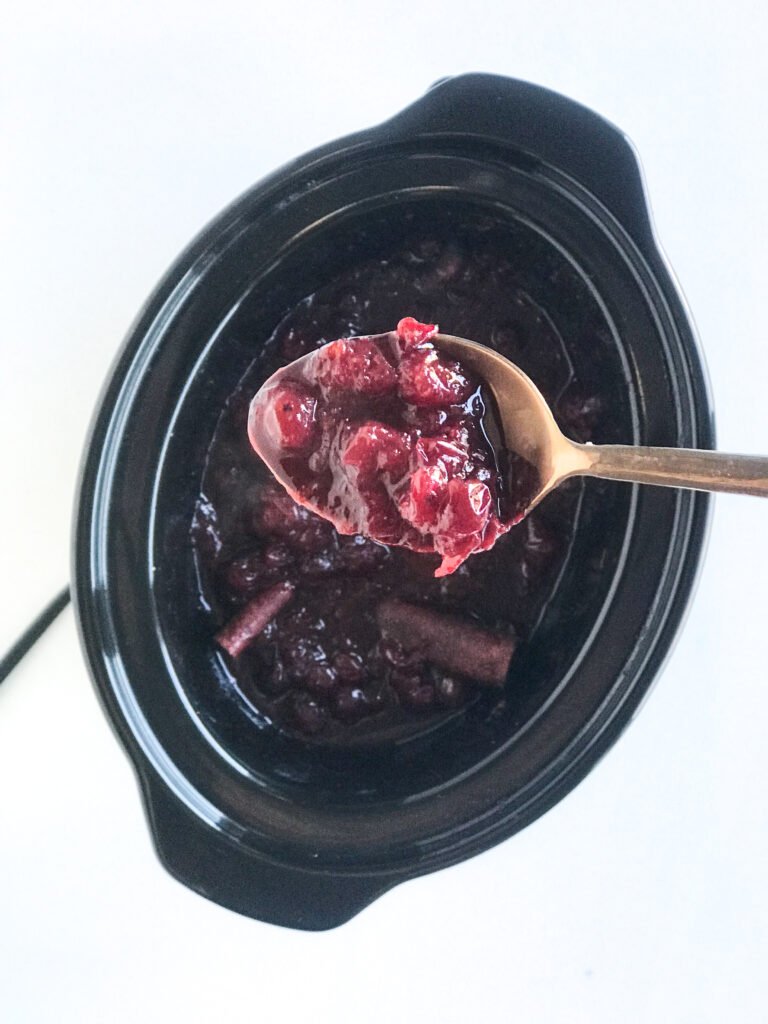 Punchy Crockpot Fresh Cranberry & Orange Sauce