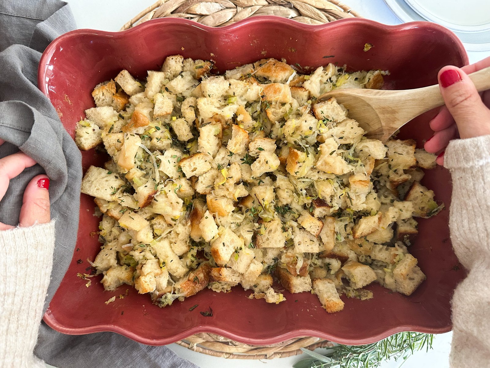 Simple Sourdough Stuffing