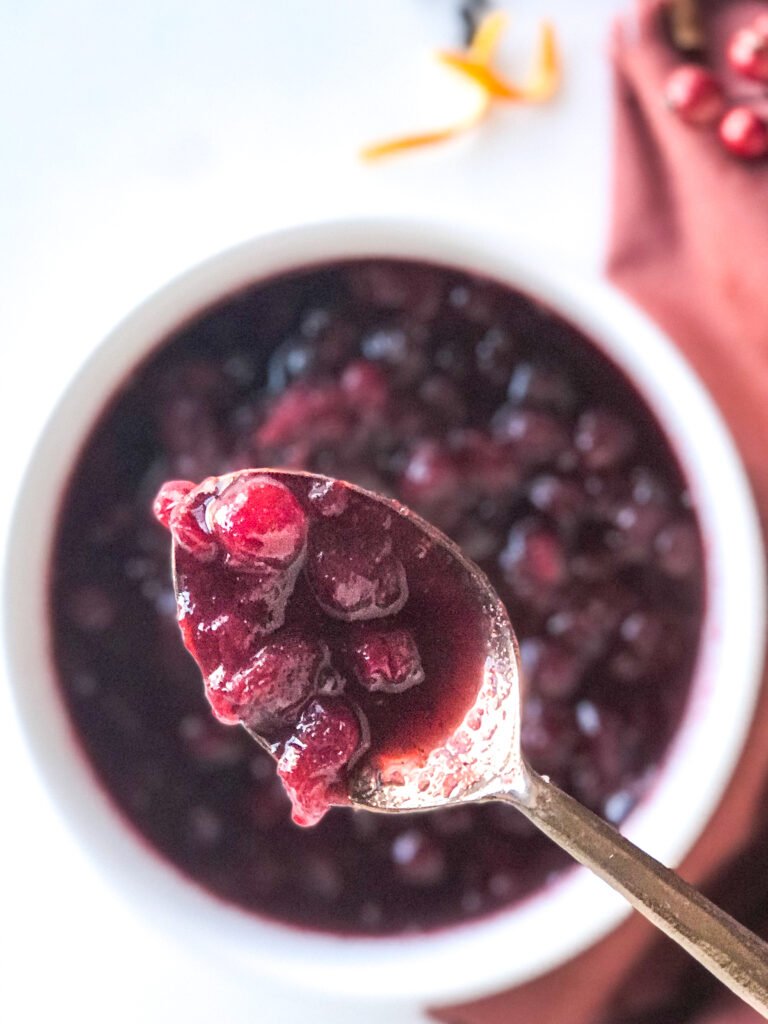 Punchy Crockpot Fresh Cranberry and Orange Sauce