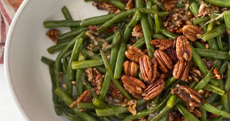 Easy Candied Pecan Green Beans