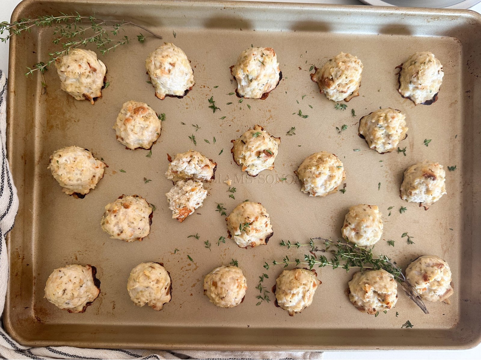 Easy Weeknight Chicken Meatballs