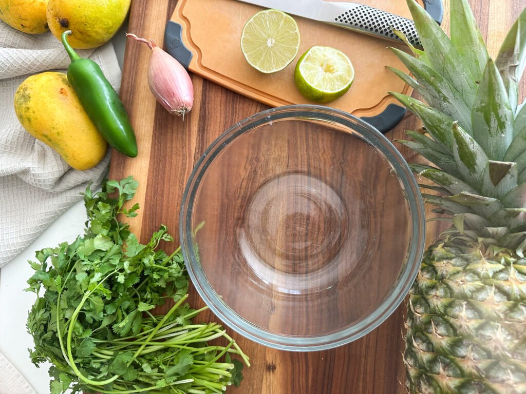 Pineapple mango salsa ingredients